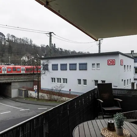 Dehome - Laguna - By Station アパート