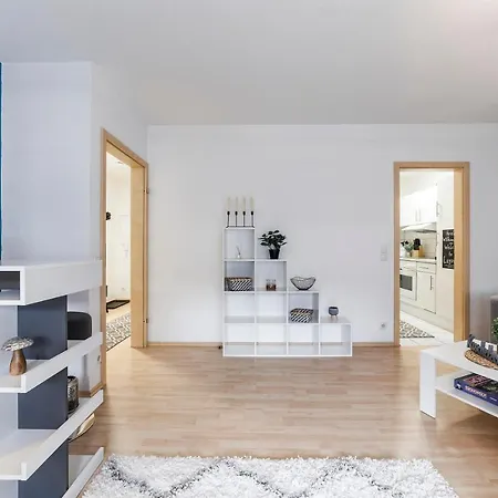 Dehome - Laguna - By Station Apartment