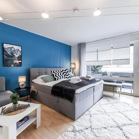Dehome - Laguna - By Station Apartment *