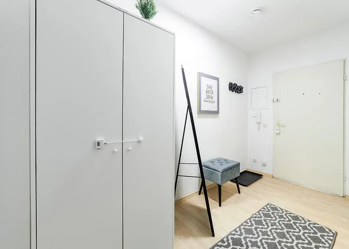 Apartment Dehome - Laguna - By Station *