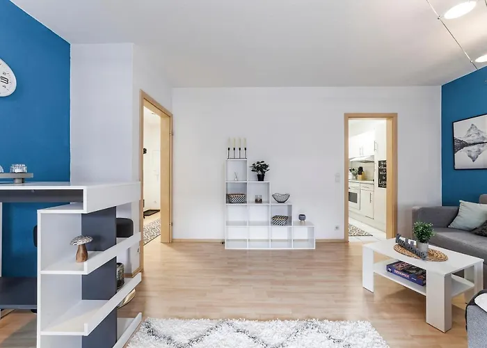 Dehome - Laguna - By Station Apartment