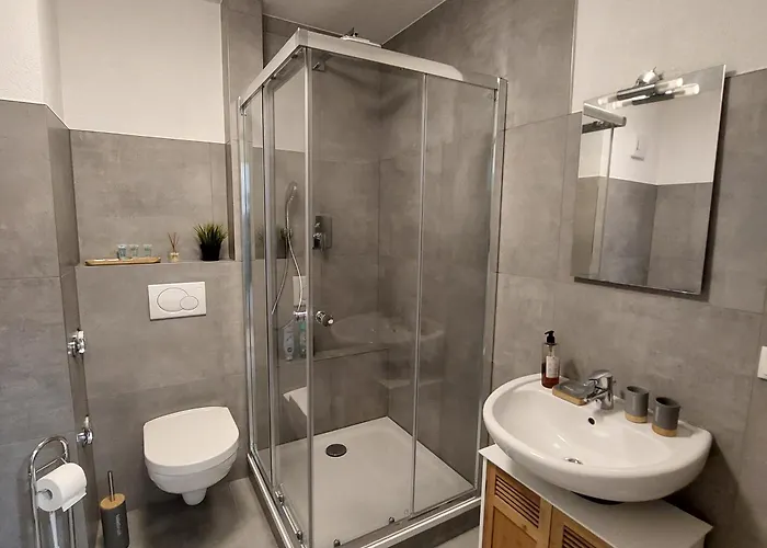 Dehome - Laguna - By Station Apartment *